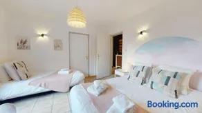 Gîte des Bains PARKING HYPERCENTRE 6-8personnes - Image 1