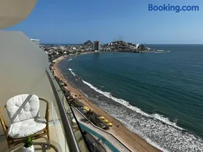 Luxury condo en Malecón, Alberca Infinity & Jacuzzi - Image 2