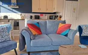 Apartment - Sleeps 3 - Westport Free Parking - Image 4