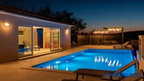Rustic villa Kave with wellness in Groznjan - Image 2