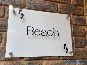 Footprints Self Catering Indoor Heated Pool and Fireplaces - Image 2