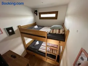 Luxury houseboat, Orlík Castle - Image 4