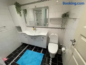Family home - Image 3