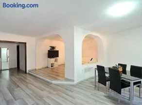 Apartment in Little Venice - Image 3