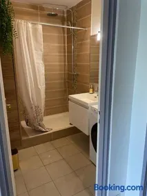 Chambre meublé chez l'habitan - Image 2