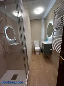 Duplex De los Reyes Católicos con parking incluido - Image 3