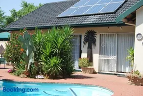 Sleep Eezy Cottages - Image 2