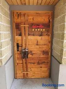 Casa adatta alle famiglie con idromassaggio, griglia e sauna | Vista sulla montagna | Ideale per lavorare da remoto - Image 4