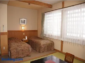 Minamiya 山とねこと遊ぶ宿 みなみ家 - Image 3