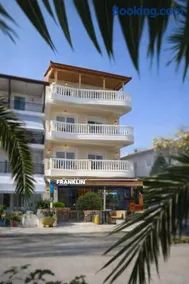 Isla Studios - Image 1