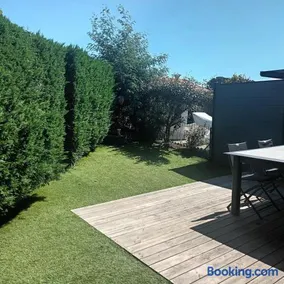 Maison avec piscine commune à 800m de la plage - Image 1