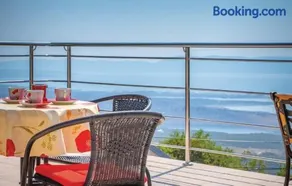 Apartment Jasna with breathtaking sea view, terrace and free parking - Image 2