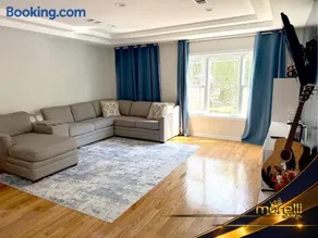 Modern 3BR Apartment Near MetLife Stadium & Newark Airport - Image 2