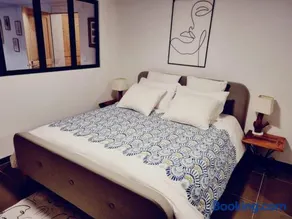 Logement avec billard, home cinéma et terrasse privatisés - Image 4