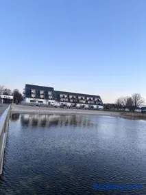 App 8o - Großer Tag am Meer mit Wasserblick in Dranske - Image 3
