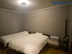 夕食ご用意可能guesthouse Yokomachi 街の中心部 静かな通りの一棟貸切 - Image 1