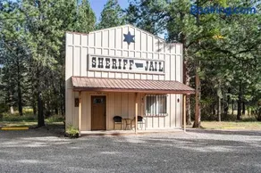 Fort Williamson Glacier Vacation Rentals - Image 4