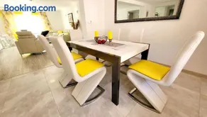 Carpe Diem Lakeside Suite Apartments - Image 1