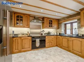 3 Bed in Tenby oc-91524 - Image 3