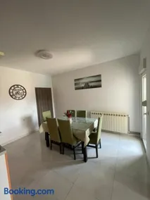 Nany-Villa with heated pool - Image 3