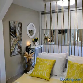 Vergina Luxury Apartment - Image 1