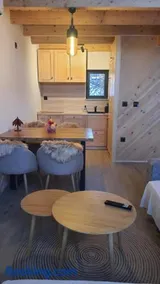 Hazel House - Image 3