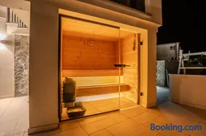 Nachhaltige Wellnessauszeit mit Traumblick, Pool, Sauna, Whirl-Wanne - Image 2