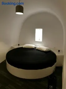 Chay Luxury Cave - Image 2