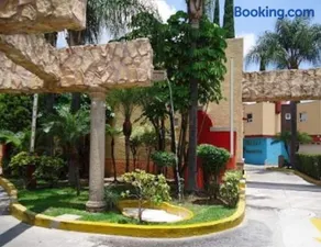 Motel Primavera - Image 1