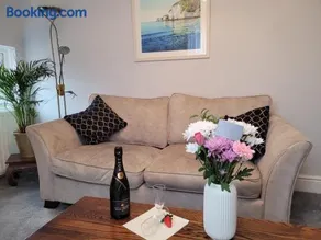 39 Queens Road - Image 4