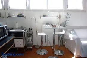 Studio Elegant - Image 2
