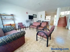 Agradable casa vacacional cerca al centro de Anapoima - Image 2