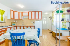 Cozy apartments Emina near the sea - Image 2