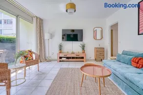 Hana Home 2 chambres Bougival parking privé proche A86 - Image 2
