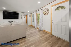 The Magnolia House - Image 4