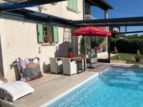logement avec vue panoramique SPA sauna et la piscine chauffée de début avril à fin octobre - Image 4