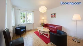 Snowwhites House - Image 3