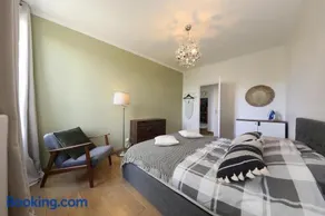 Charmant Appartement dans le centre ville, à 2 minutes du Palais - Image 4