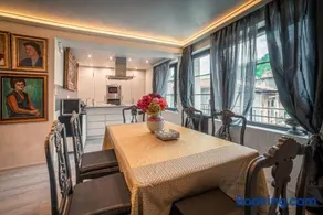 The Gallery Guest House - Garden and Garage - Image 2
