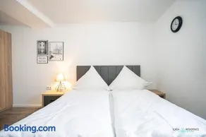 Louis Apartments - Image 4