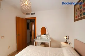 Apartamento Deluxe: hidromasaje, terraza y vistas. - Image 5