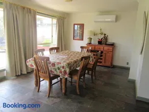 Maslin Beach House - Image 2