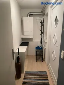 Moderne Wohnung mit Garten - Image 5