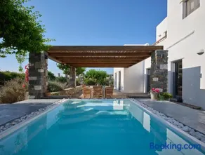 SeaSalt Dream Villa,Santa Maria 5 min from Naousa - Image 4