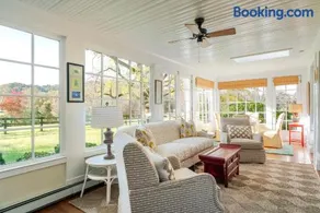 Farlea: Classic Country Charm Minutes from UVA - Image 4