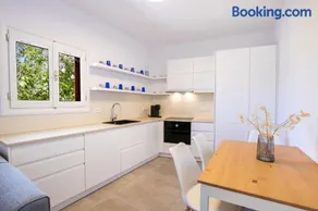 Unique Suite - Image 2