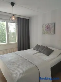Saunallinen tilava kaksio keskustan ja rautatieaseman tuntumassa - Image 1