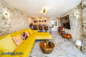 Luxury Villa Unikat with Seaview & Jacuzzi - Image 4