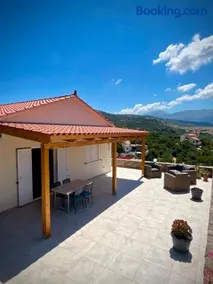 Casa Potamies - Image 1