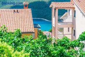 Apartments Pino Rabac - Image 2